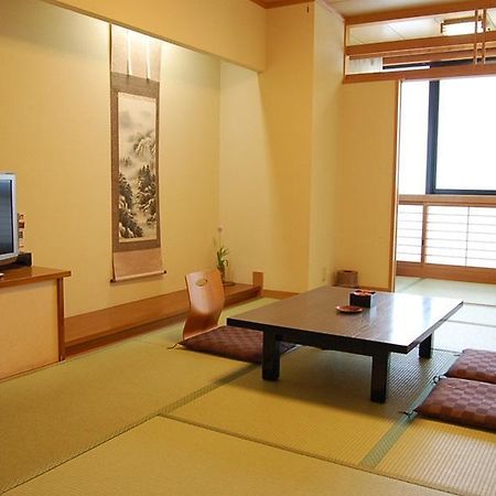 Yuzen Hotel 丰冈市 外观 照片